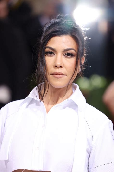 kourtney autosexual|Kourtney Kardashian opens up about autosexuality in candid post。